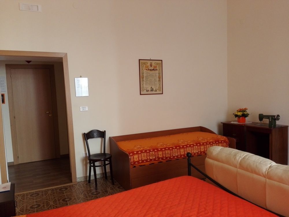 Bed And Breakfast Casa Mariella Napoli Eksteriør billede