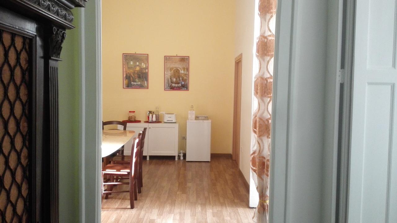 Bed And Breakfast Casa Mariella Napoli Eksteriør billede