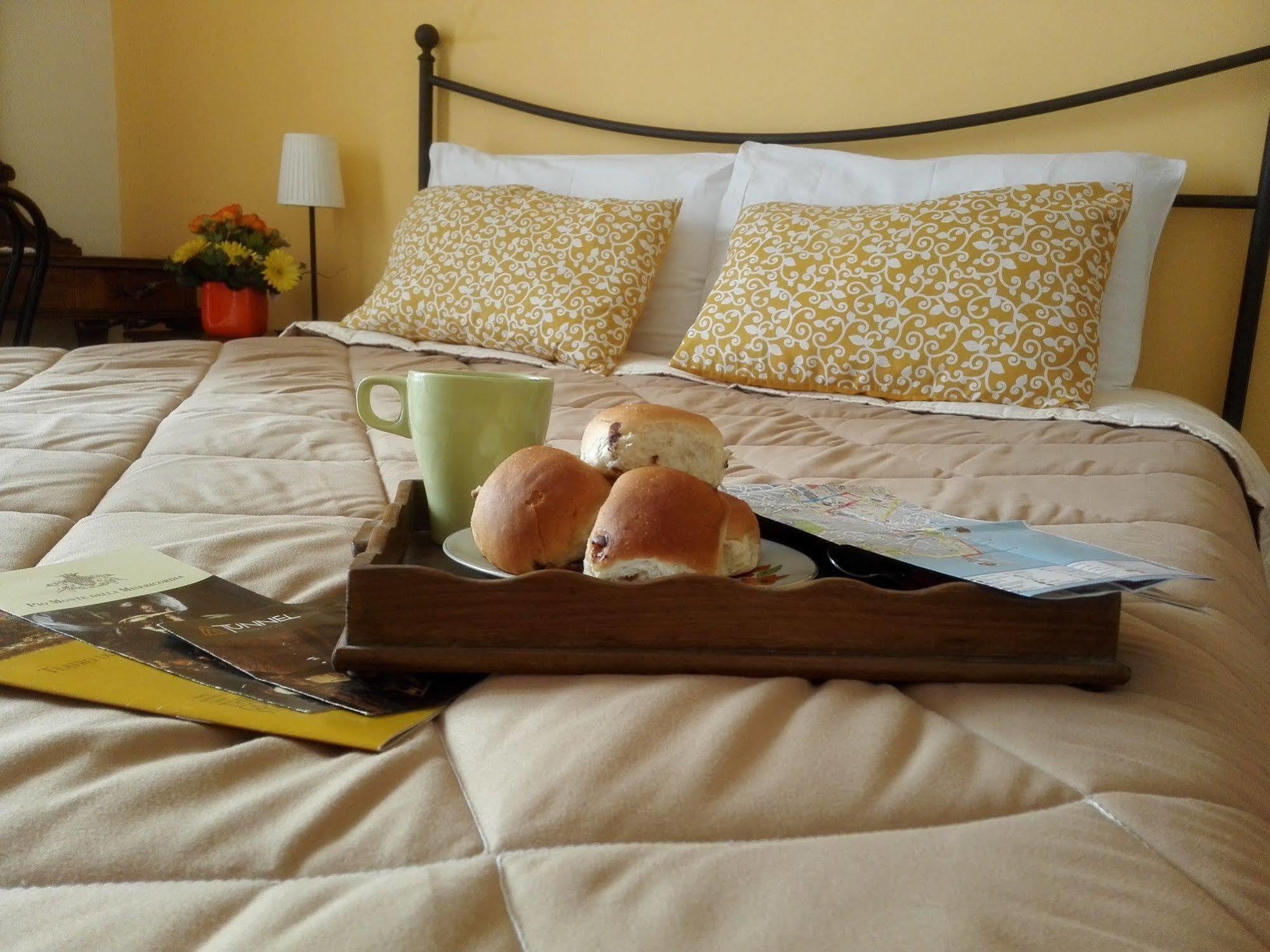Bed And Breakfast Casa Mariella Napoli Eksteriør billede