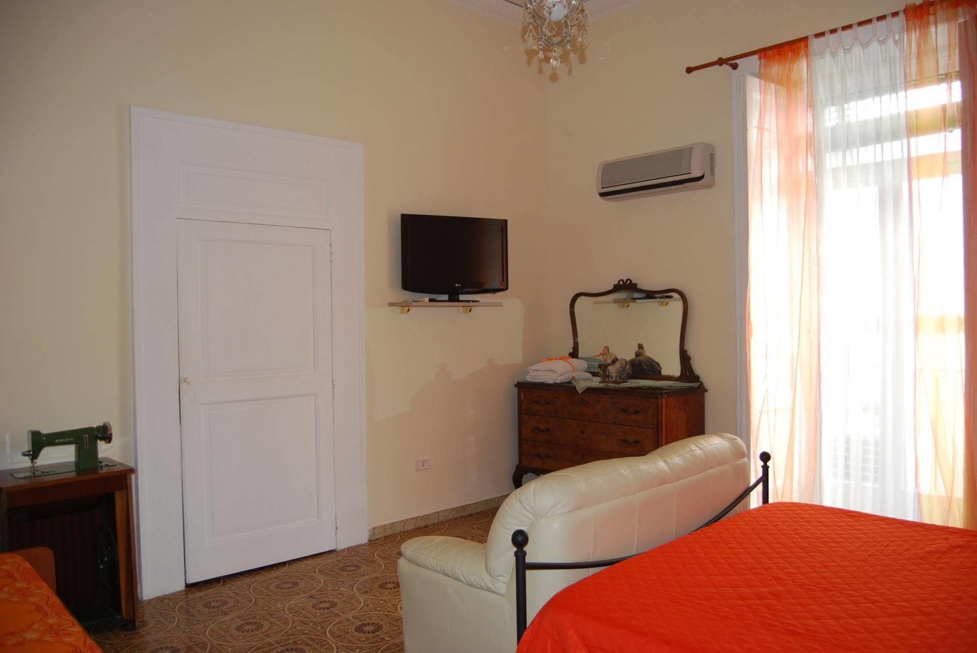 Bed And Breakfast Casa Mariella Napoli Eksteriør billede