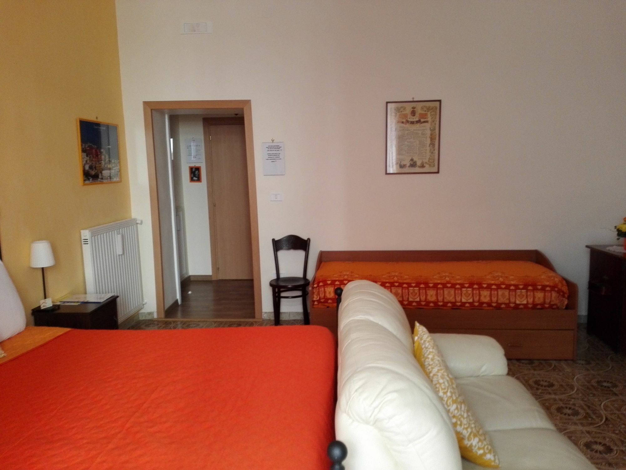 Bed And Breakfast Casa Mariella Napoli Eksteriør billede