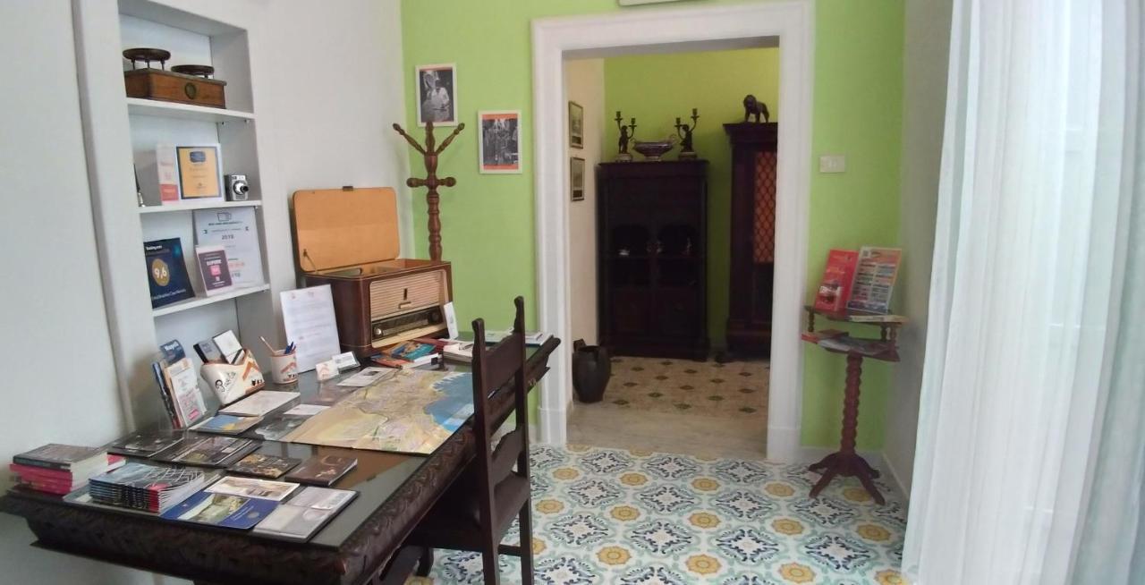 Bed And Breakfast Casa Mariella Napoli Eksteriør billede